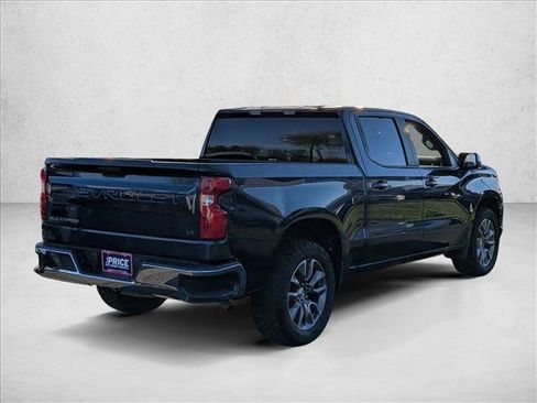 Used 2020 Chevrolet Silverado 1500 LT image 4