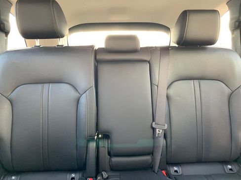 Used 2025 MAZDA CX-70 3.3 Turbo w/ Preferred Package image 40