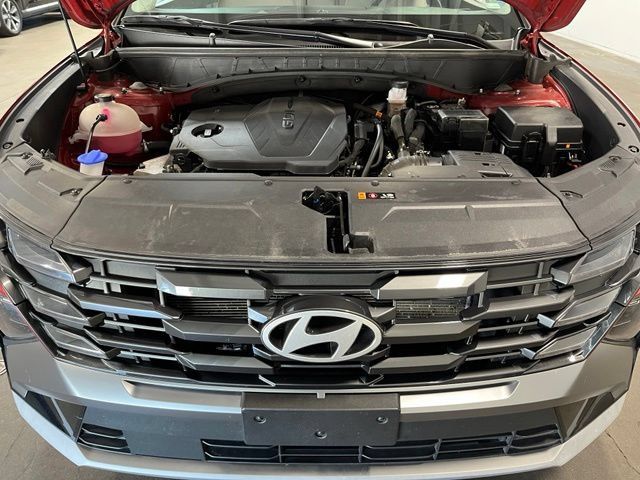 Used 2025 Hyundai Tucson SEL FWD image 9