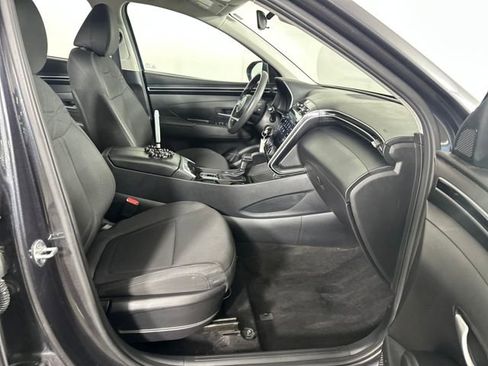 Certified 2023 Hyundai Tucson SE image 28