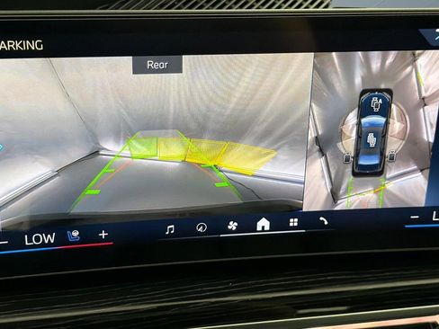 New 2026 BMW i7 xDrive60 image 23