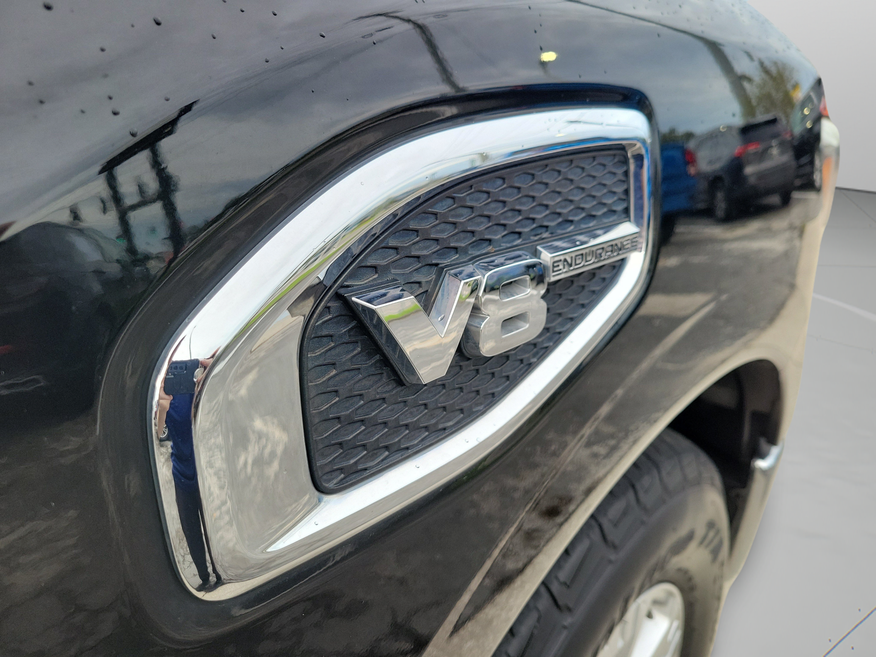 Used 2017 Nissan Titan SV RWD image 7