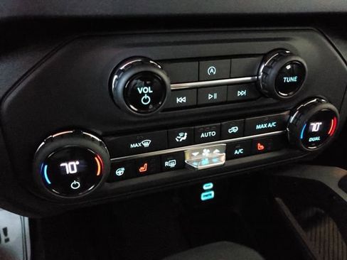 New 2025 Ford Bronco Badlands w/ Sasquatch Package image 23