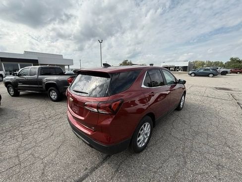 Certified 2024 Chevrolet Equinox LT w/ LPO, Floor Liner Package FWD image 4