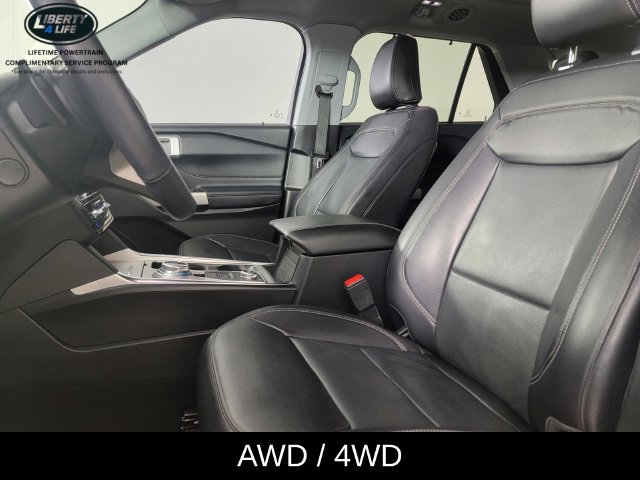 Certified 2021 Ford Explorer Limited w/ Hybrid Equipment Group 310A AWD/4WD image 13