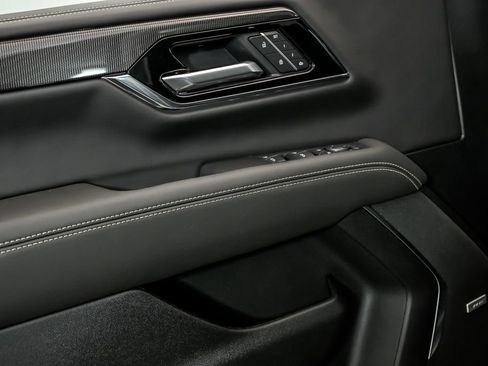 New 2026 GMC Yukon Elevation w/ Elevation Premium Package image 5