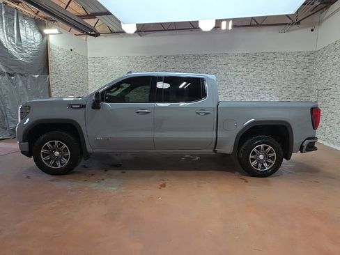 Used 2024 GMC Sierra 1500 AT4 w/ Technology Package image 5