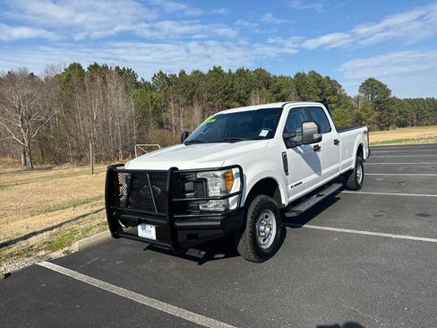 Used 2017 Ford F250 XL w/ Power Equipment Group image 14