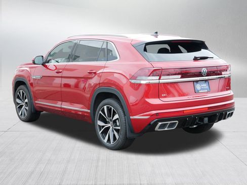 Certified 2025 Volkswagen Atlas Cross Sport SEL Premium R-Line image 5