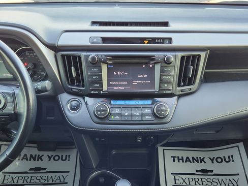 Used 2018 Toyota RAV4 XLE image 18