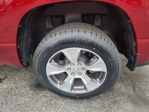 Used 2023 RAM 1500 Laramie AWD/4WD image 9