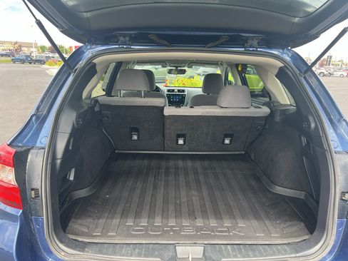 Used 2019 Subaru Outback 2.5i Premium AWD/4WD image 24