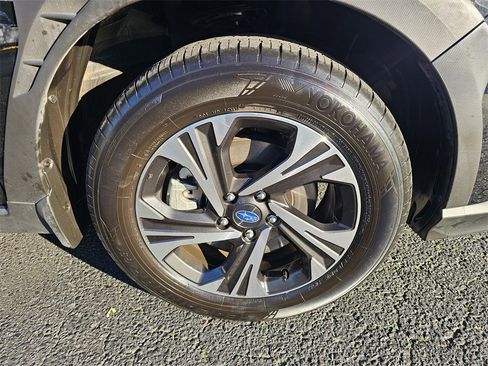 Used 2025 Subaru Crosstrek 2.0i Premium w/ Convenience Package #2 image 9