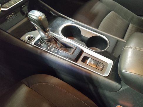 Used 2020 Nissan Altima 2.5 SV FWD image 26