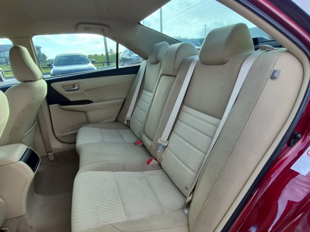 Used 2016 Toyota Camry LE FWD image 18