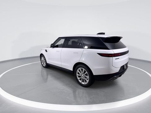 Used 2025 Land Rover Range Rover Sport SE AWD/4WD image 6