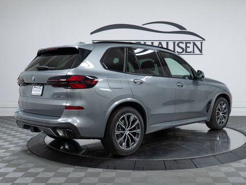New 2026 BMW X5 xDrive40i w/ M Sport Package AWD/4WD image 5