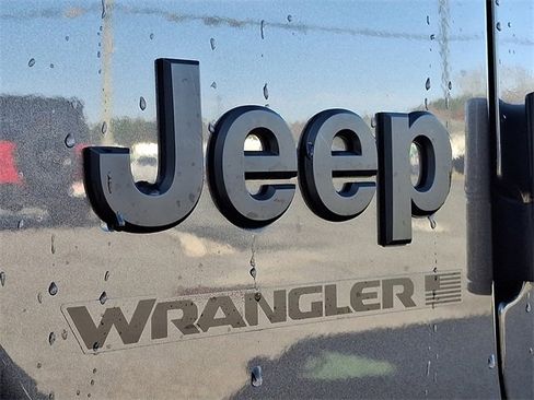 Used 2024 Jeep Wrangler Sport S image 29