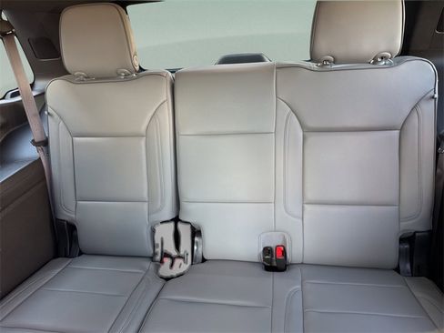 Used 2021 GMC Yukon SLT w/ SLT Luxury Plus Package image 12