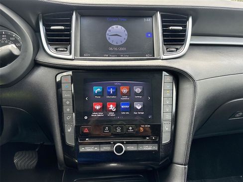 Used 2019 INFINITI QX50 Luxe AWD/4WD image 14