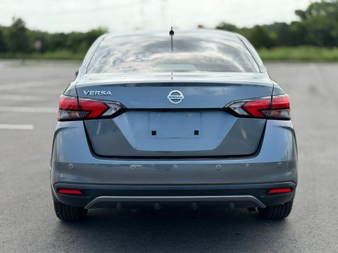 Used 2020 Nissan Versa S FWD image 4