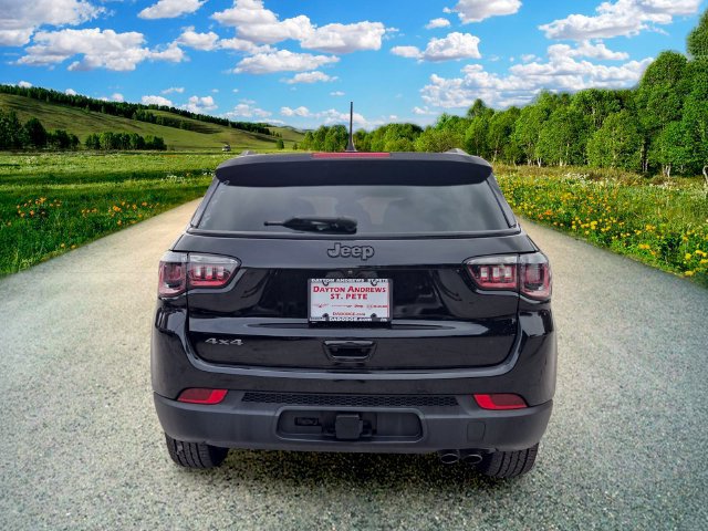 Certified 2021 Jeep Compass Latitude w/ Sun and Sound Group AWD/4WD image 5