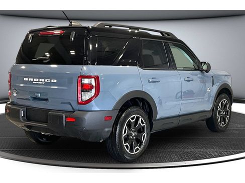 Used 2025 Ford Bronco Sport Outer Banks w/ Outer Banks Tech Package+ AWD/4WD image 16