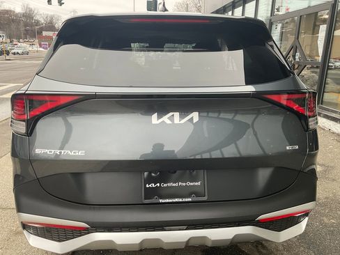 Certified 2023 Kia Sportage LX image 5
