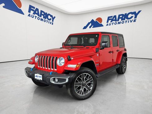 Used 2023 Jeep Wrangler Unlimited Sahara w/ Cold Weather Group AWD/4WD image 1