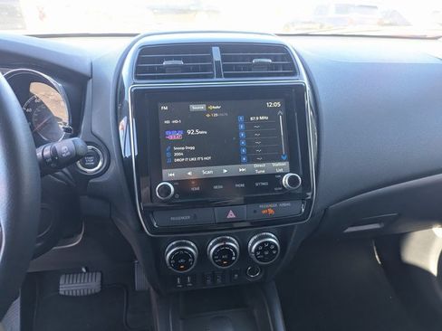 Used 2024 Mitsubishi Outlander Sport AWD image 14