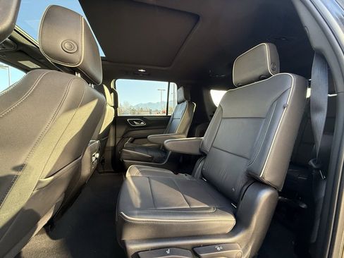 Used 2022 GMC Yukon XL SLT image 24