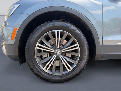 Used 2019 Volkswagen Tiguan SEL FWD image 9