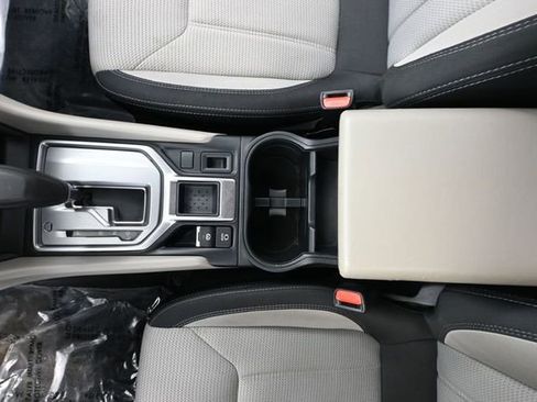 Used 2023 Subaru Forester AWD/4WD image 32