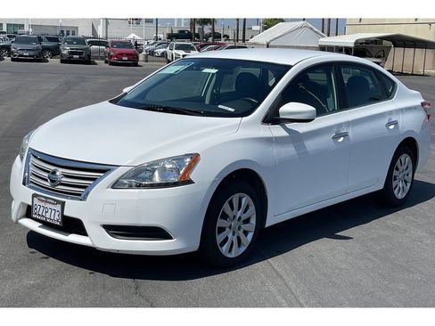 Used 2015 Nissan Sentra SV FWD image 2