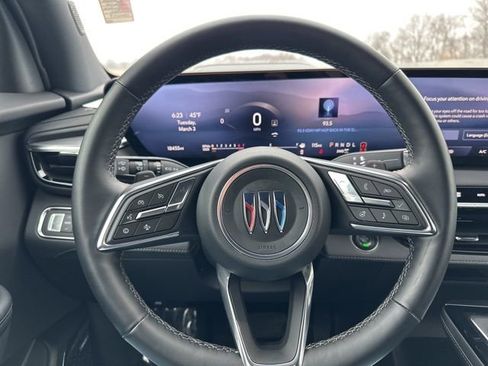 Used 2025 Buick Enclave Preferred image 17