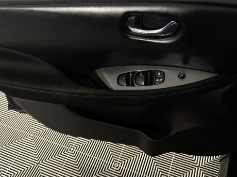 Used 2023 Nissan Leaf S image 22