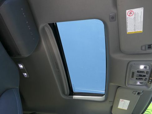 Used 2021 GMC Sierra 3500 Denali w/ Denali Ultimate Package image 27