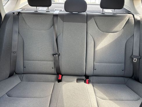 Used 2025 Kia K4 FWD image 36