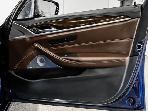 Used 2019 BMW M550i xDrive image 53