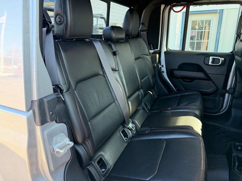 Used 2020 Jeep Gladiator Rubicon w/ Dual Top Group image 19