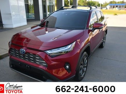Used 2022 Toyota RAV4 Limited AWD/4WD image 1