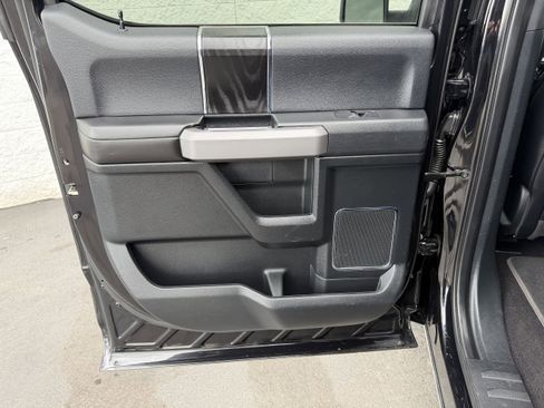 Used 2019 Ford F150 Platinum AWD/4WD image 24
