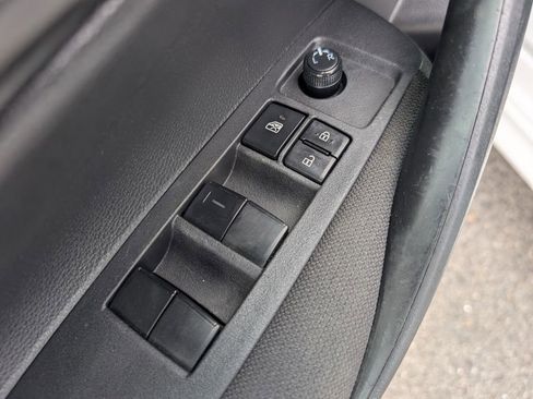 Used 2023 Toyota Corolla LE FWD image 15
