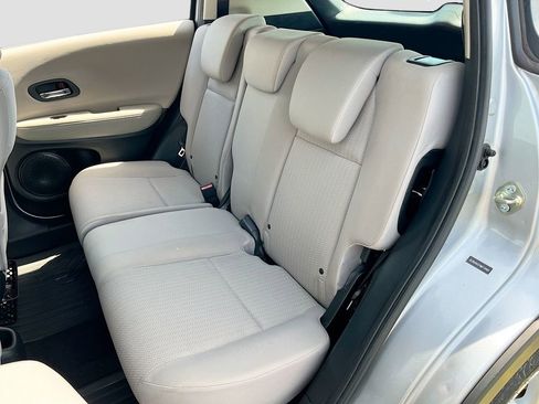 Used 2017 Honda HR-V LX image 22