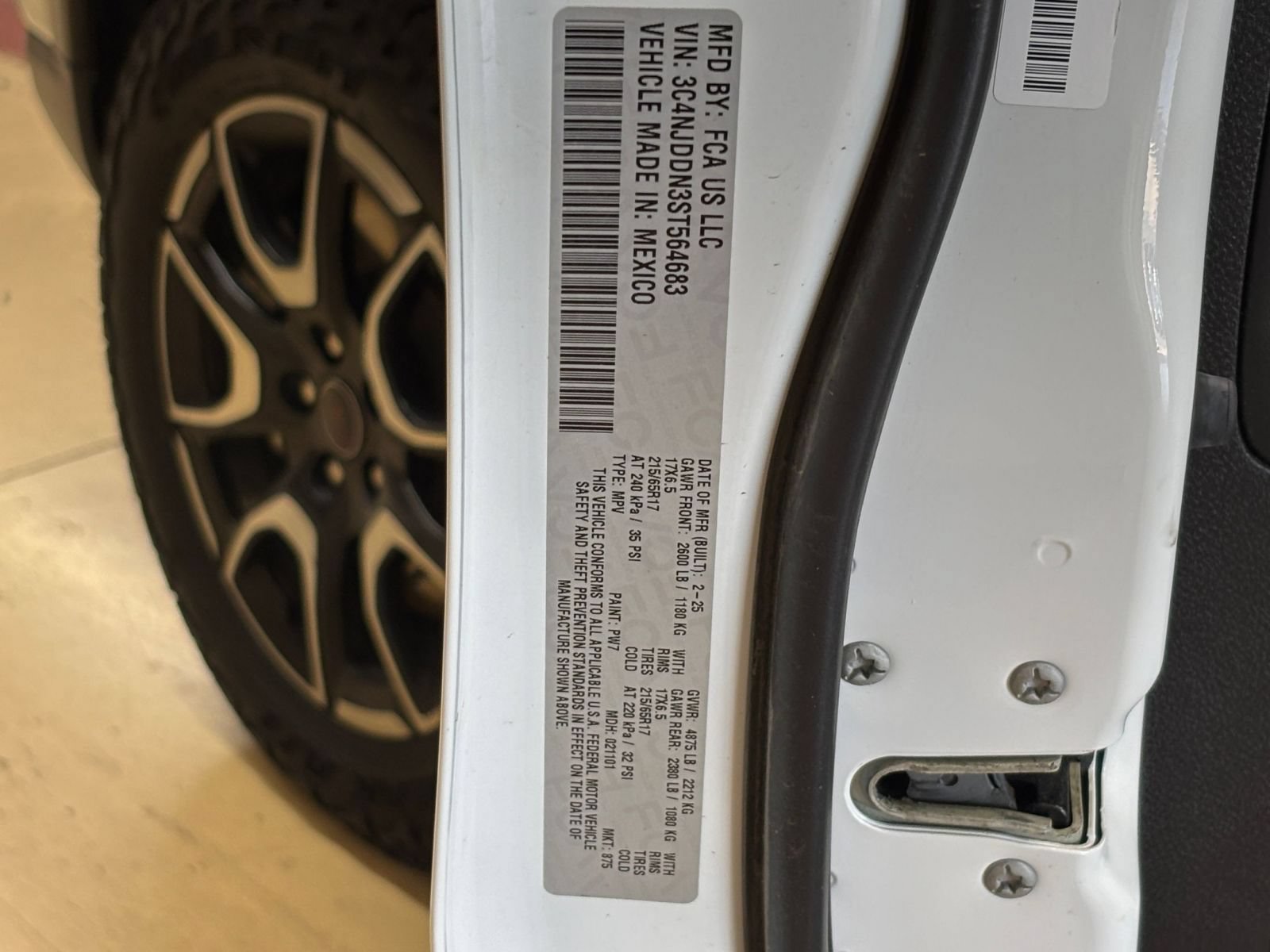 Used 2025 Jeep Compass Trailhawk AWD/4WD image 27
