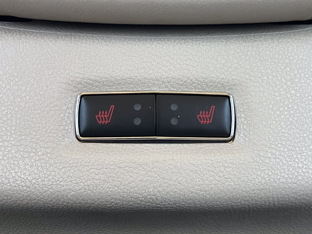 Used 2019 Lincoln MKC Select w/ Select Plus Package AWD/4WD image 35