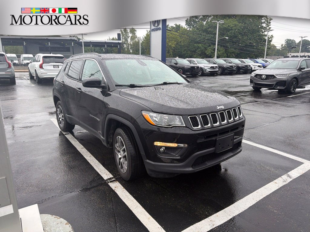 Used 2018 Jeep Compass Latitude w/ Popular Equipment Group AWD/4WD image 1