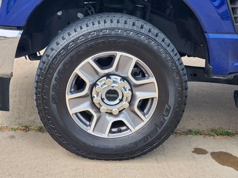 Used 2026 Ford F250 Lariat w/ FX4 Off-Road Package AWD/4WD image 9
