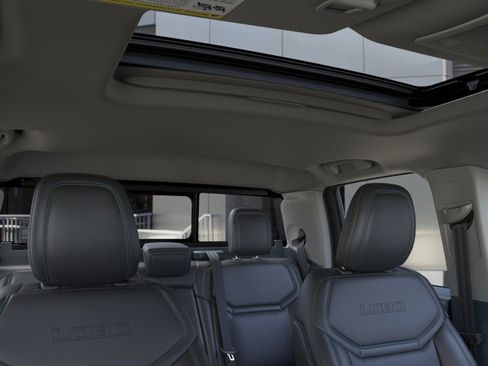 New 2026 Ford Maverick Lobo AWD/4WD image 12