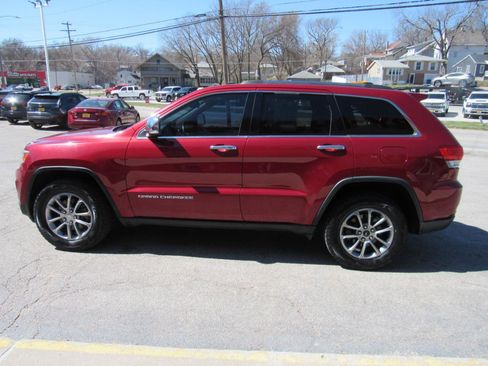 Used 2014 Jeep Grand Cherokee Limited w/ Trailer Tow Group IV image 10